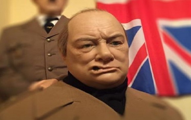 Восковой Черчилль в Суздале остался без сигары