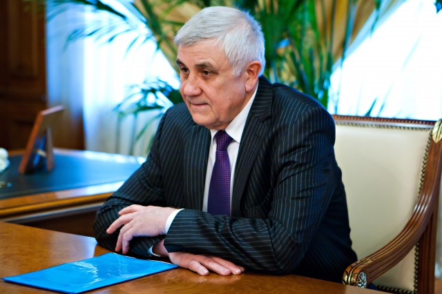 Экс-губернатор Владимирской области - Виноградов, не будет участвовать в выборах в Госдуму
