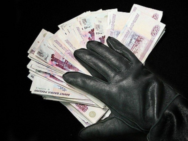 В Собинском районе мужчина похитил деньги у приятеля и приобрел авто и смартфон